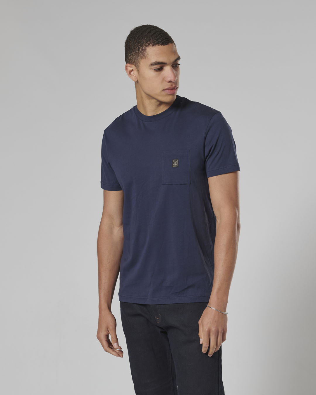 Ditchling Back Logo Pocket T-shirt in Navy |Casual Clothing