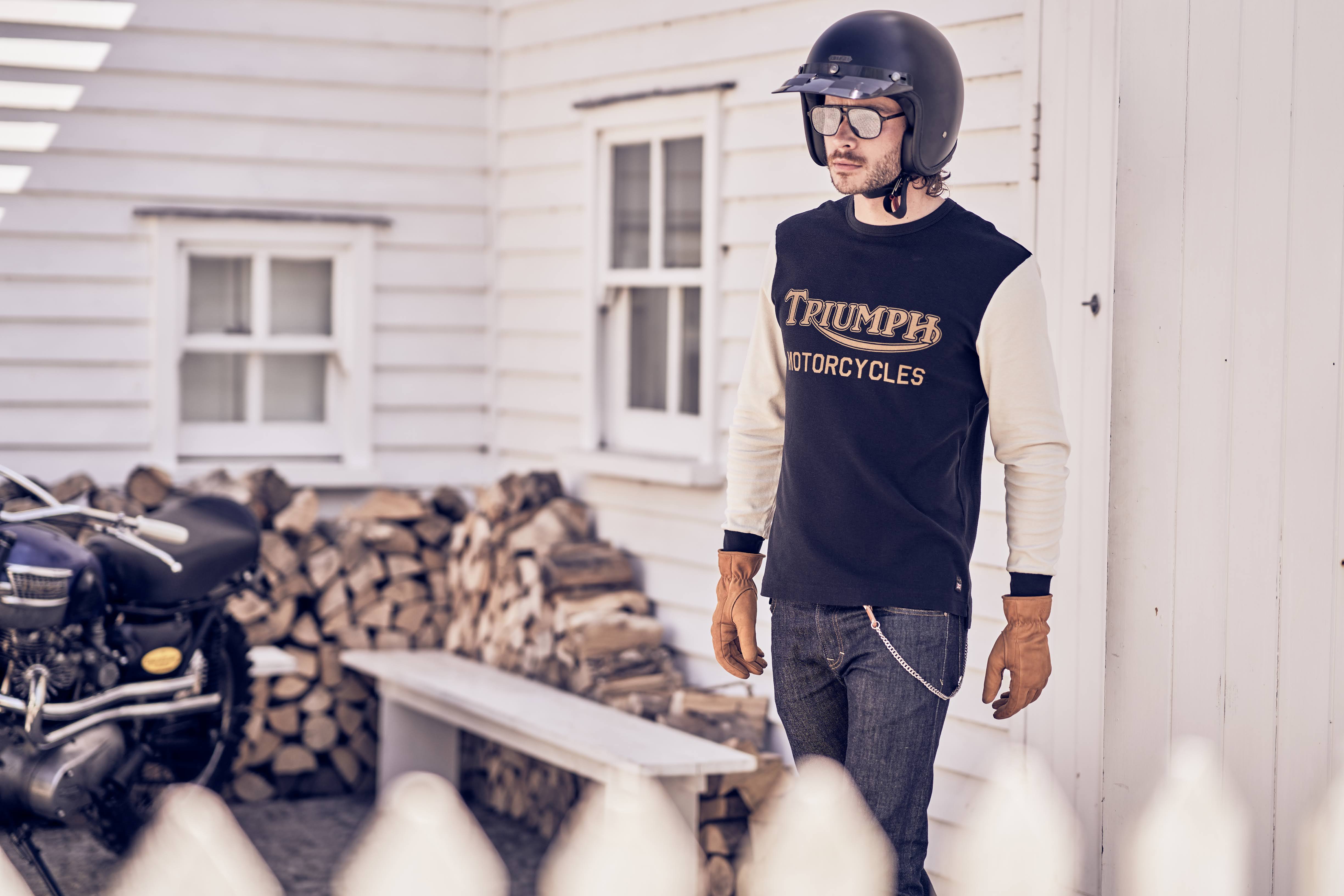 Trakker Waffle Long Sleeve T-shirt in Black & Bone | Triumph Lifestyle