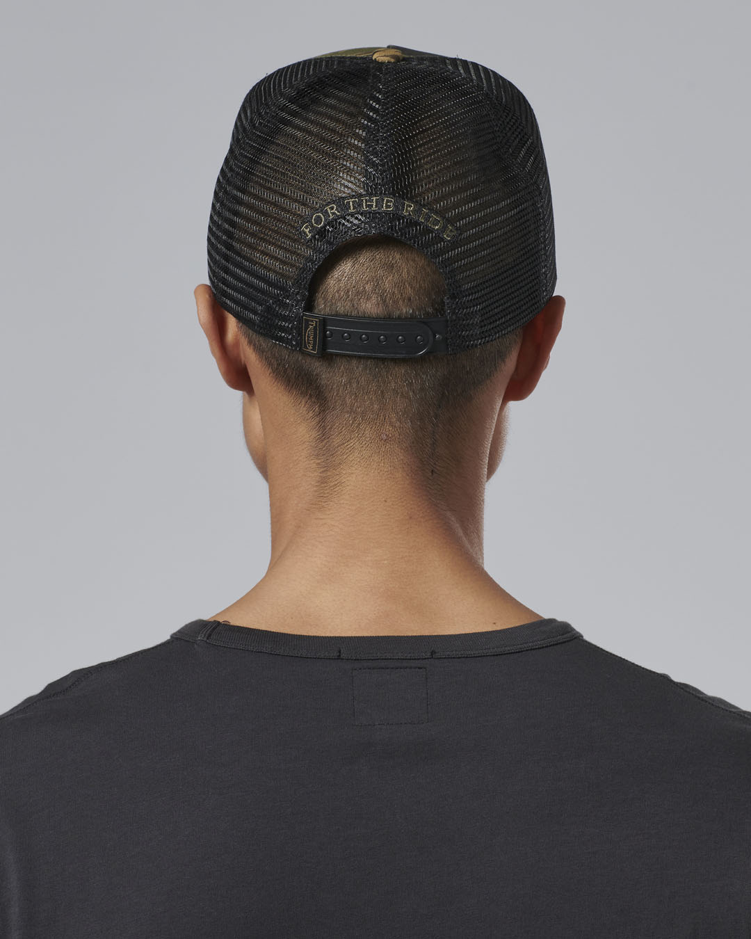 AH1063 Hunter's Retreat Mesh Back Camouflage Cap With Embroidered