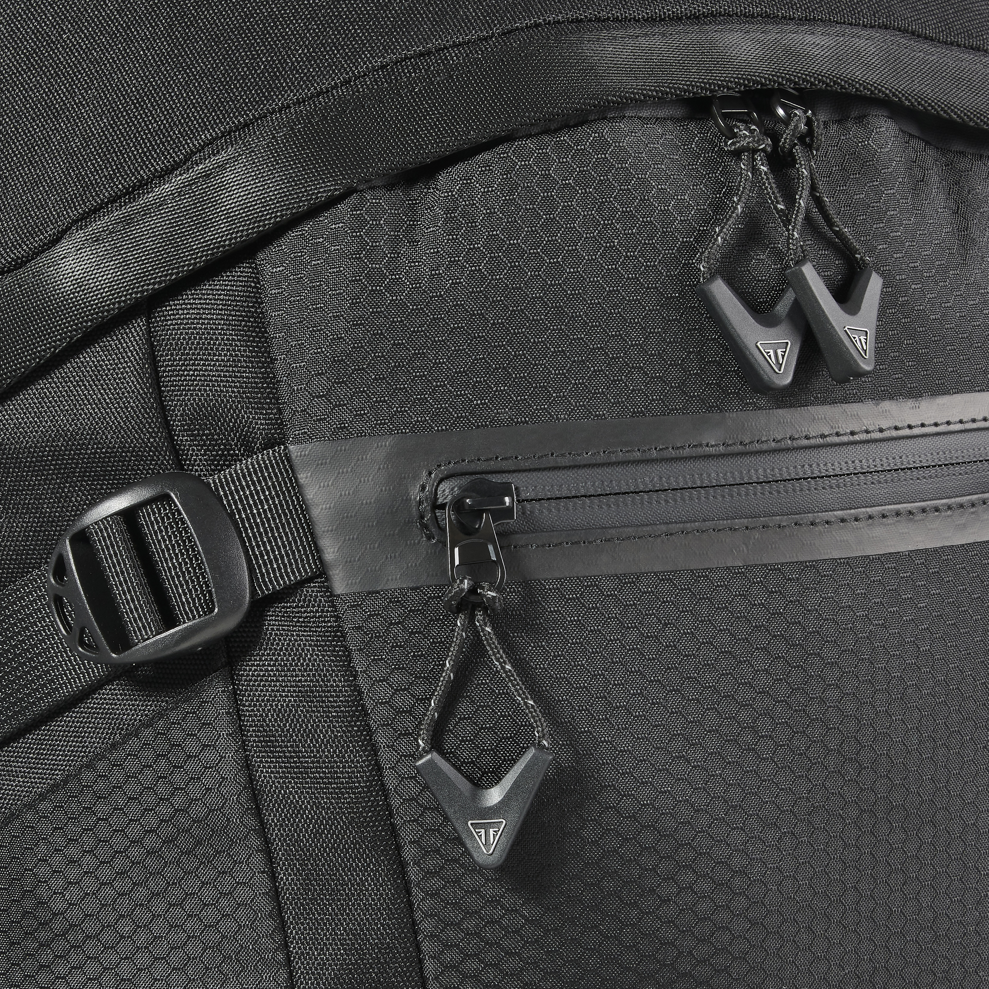 トライアンフ: 25L COMMUTER BAG 25L Commuter Bag | Motorcycle Backpack