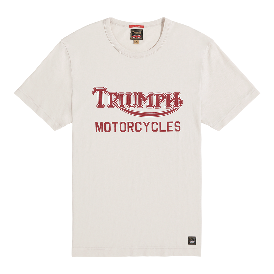 大人も着やすいシンプルファッション Barwell Printed Tee in White Sand | Triumph Heritage トップス