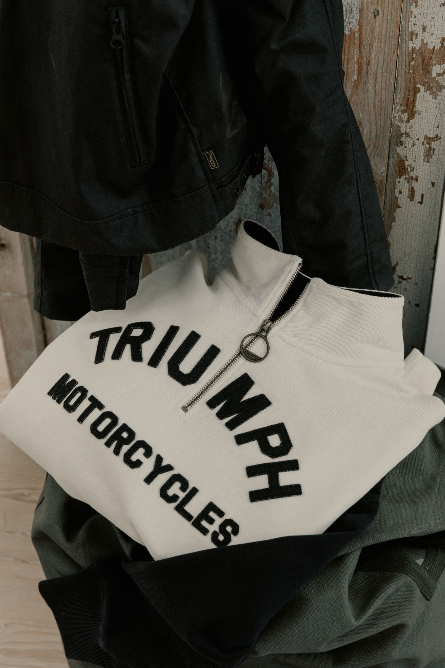 Ribble Quarter Zip Logo Heavyweight Sweatshirt in Bone | Triumph Heritage