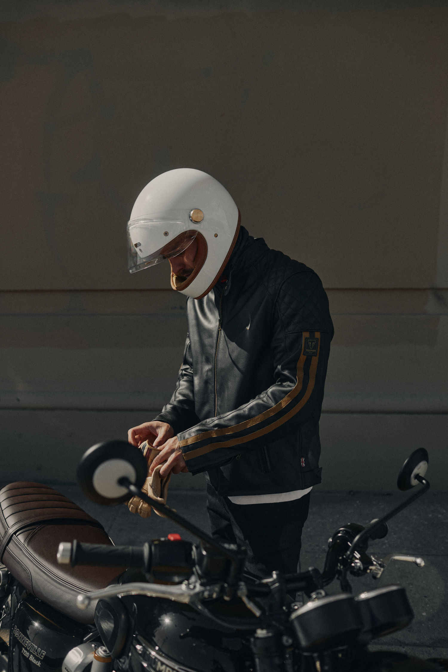 Triumph bobber riding jacket on sale