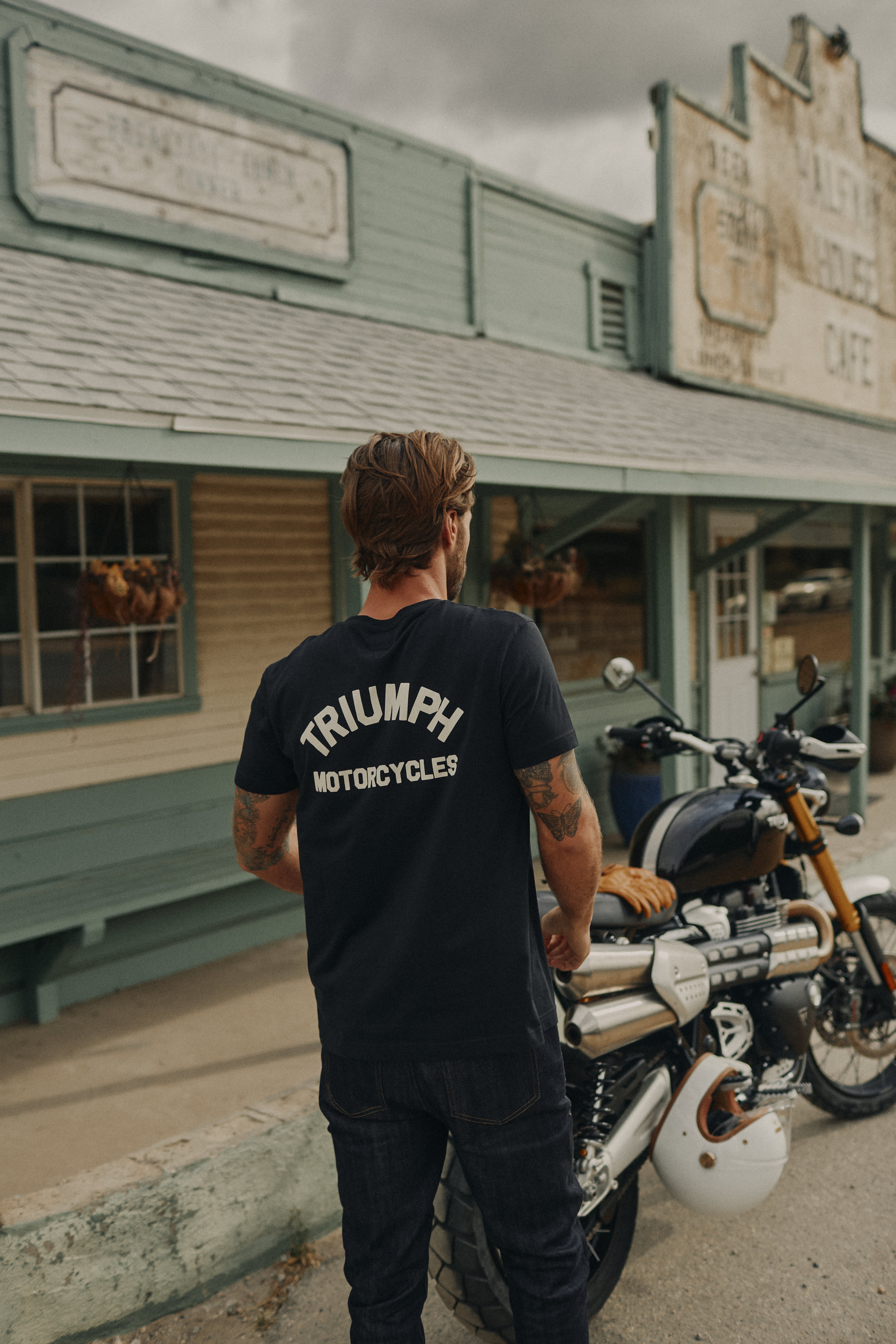 Triumph_Apparel_2023_California AZ3I5926_p2guyj