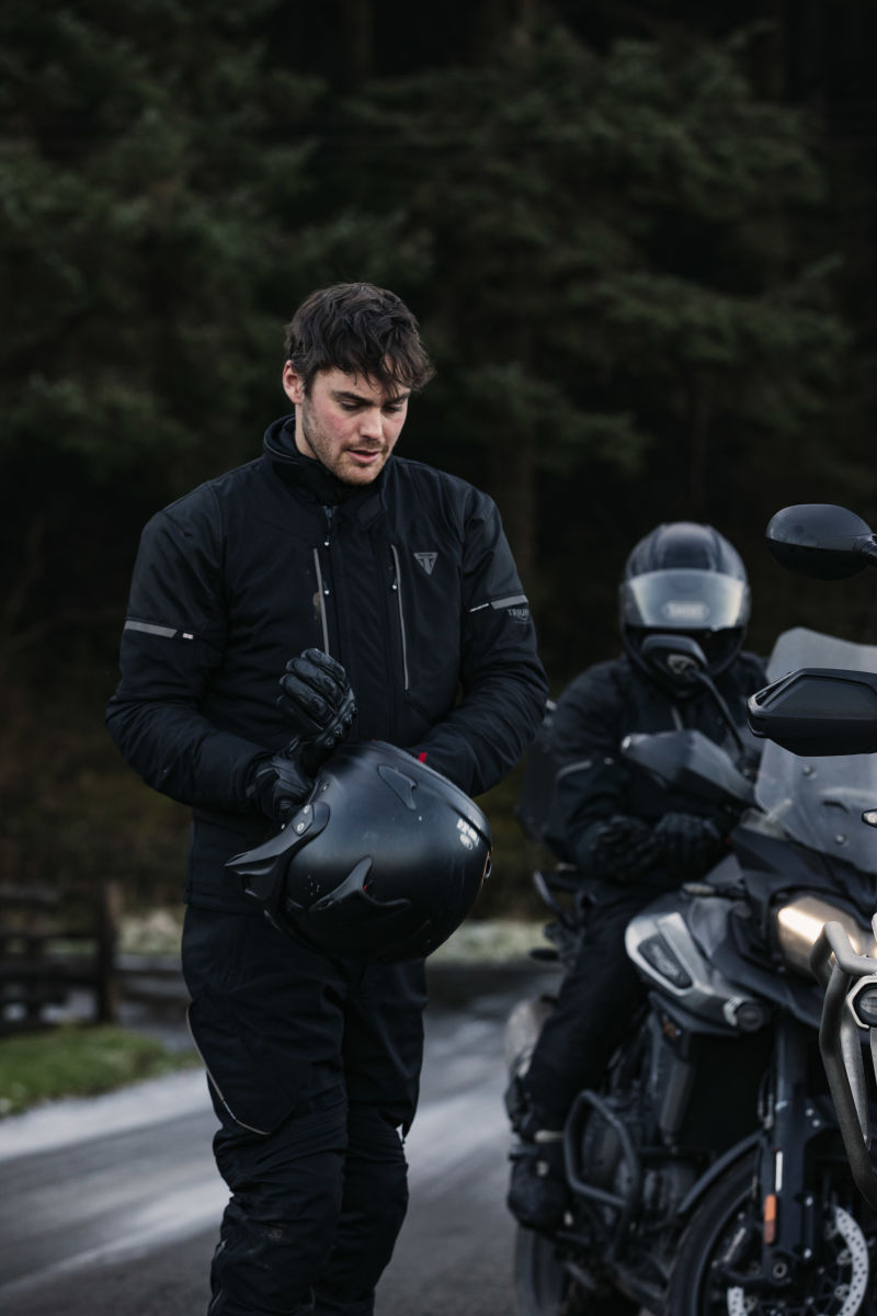 Blouson noir Adventure Tourer Cranbourne Vetements de moto