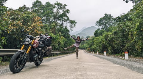 Weronika Kwapisz Travelling around Asia with a Triumph Speed 400