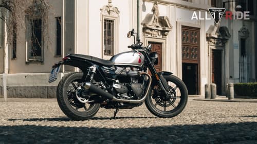 Side shot of Triumph Speed Twin 900