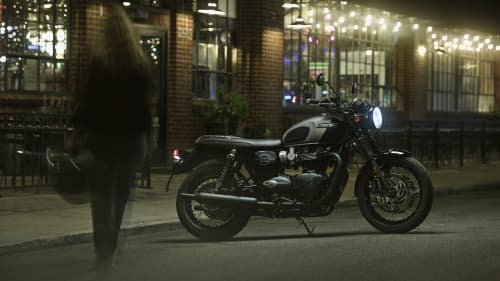 Triumph Bonneville T120 Black