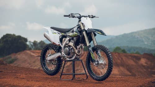 Stationary Triumph TF 250-X MY26