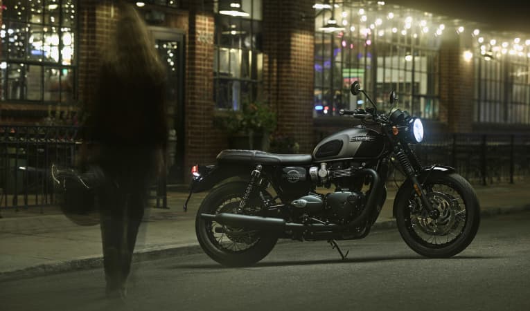 Triumph Bonneville T120 Black