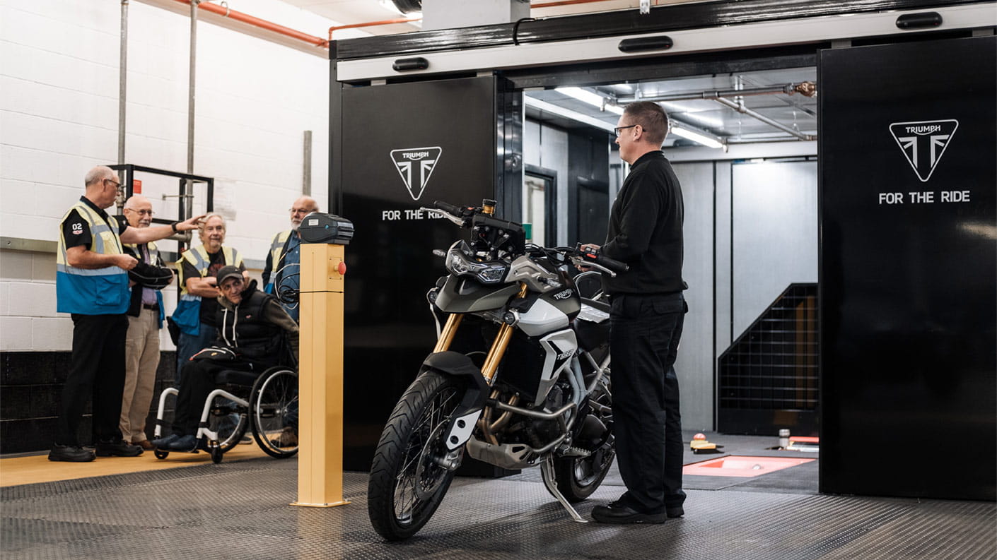 Triumph Tiger 1200 rolling road testing