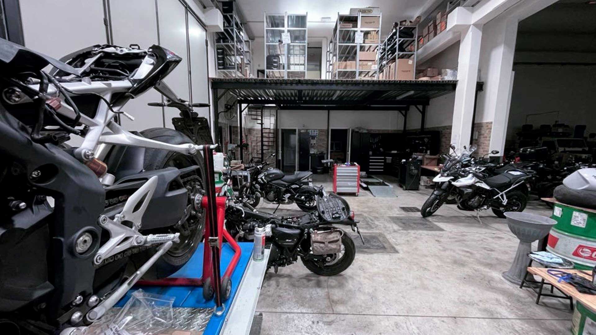 Triumph motorcycles dealership in Puglia Bari
