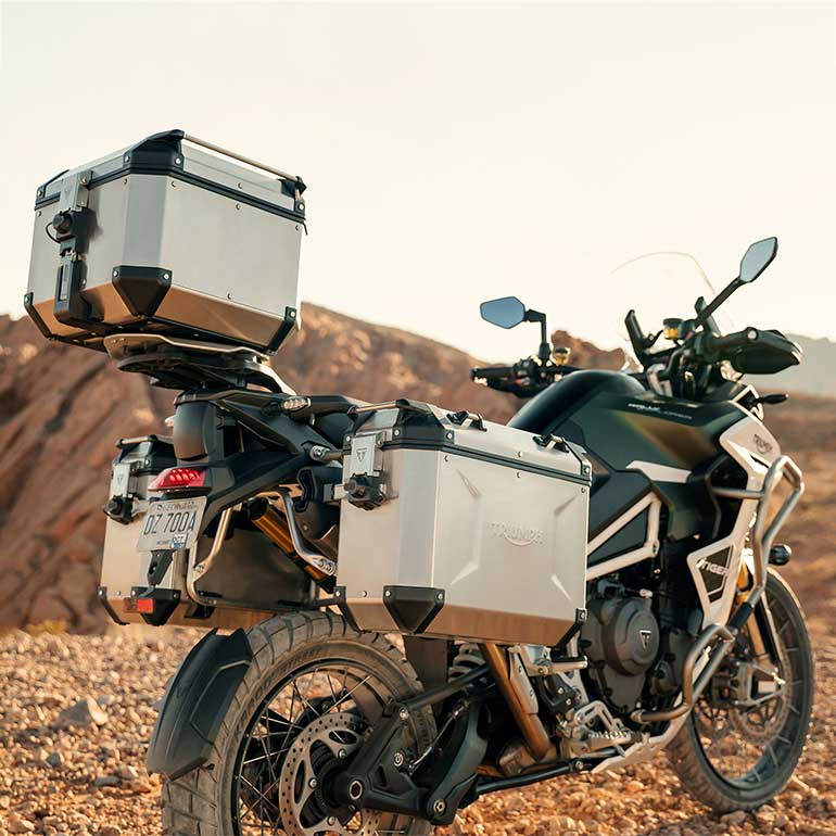 2022 Triumph Tiger 1200 rally explorer luggage