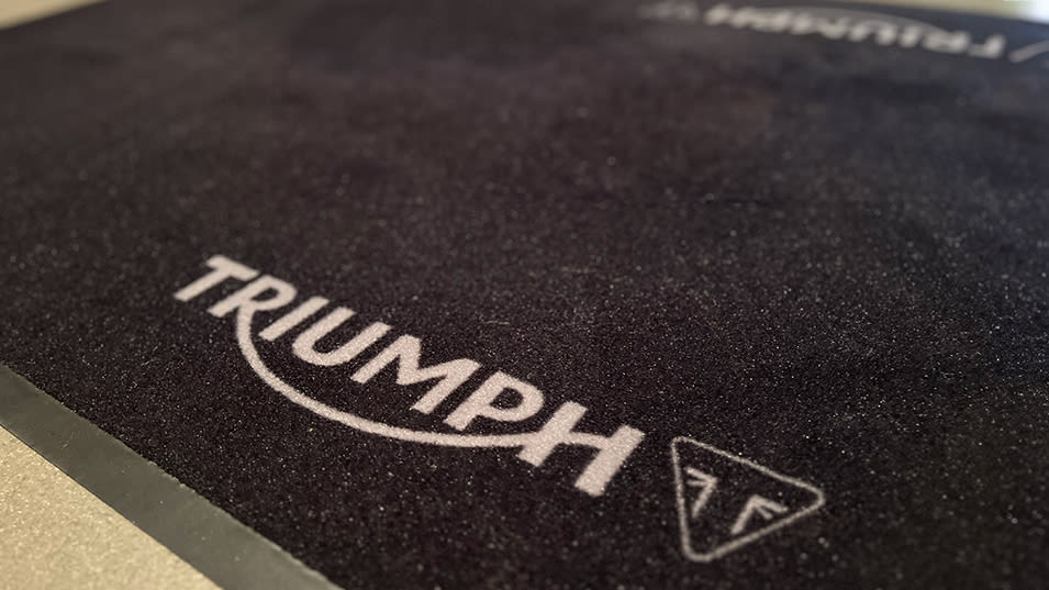 Triumph Tiger 900 accessories floor mat 