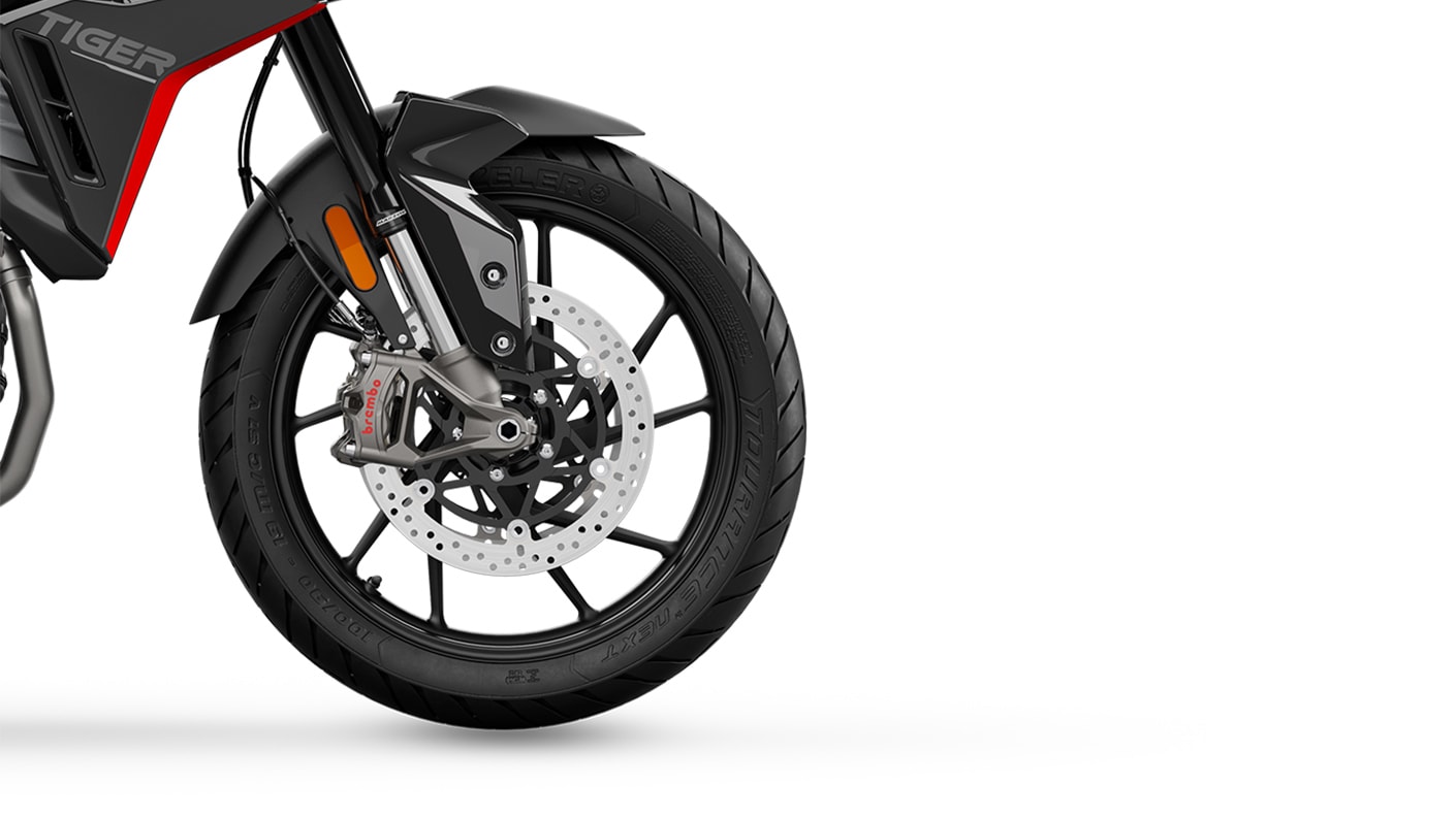 Tiger 900 GT front wheel and Brembo brake