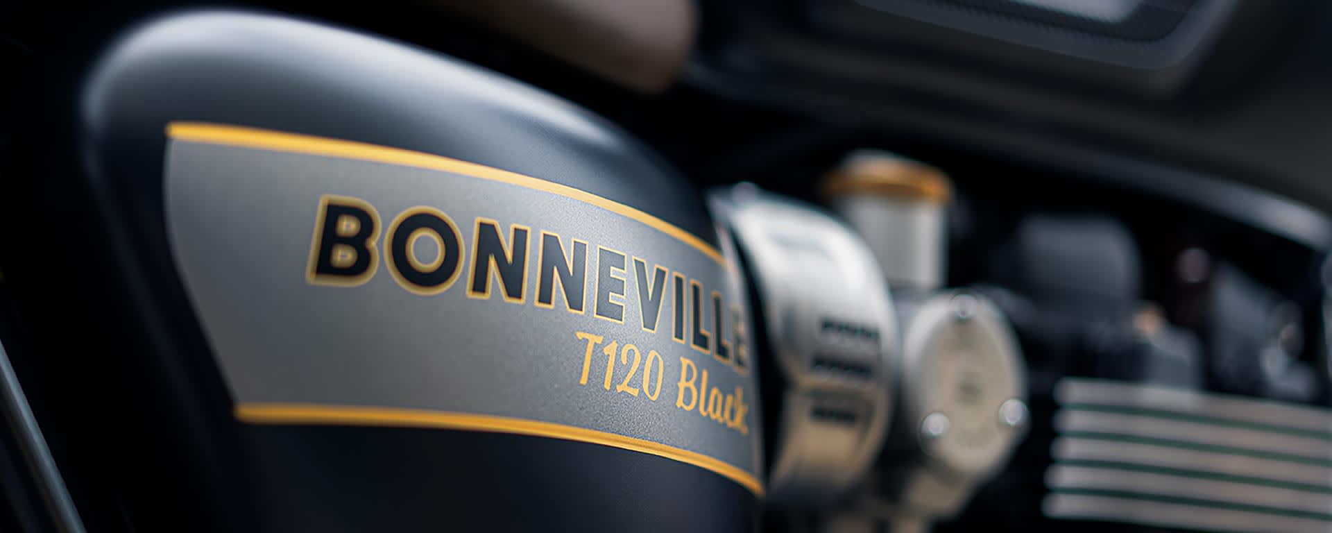 Bonneville T120 Black Gold Line Edition)