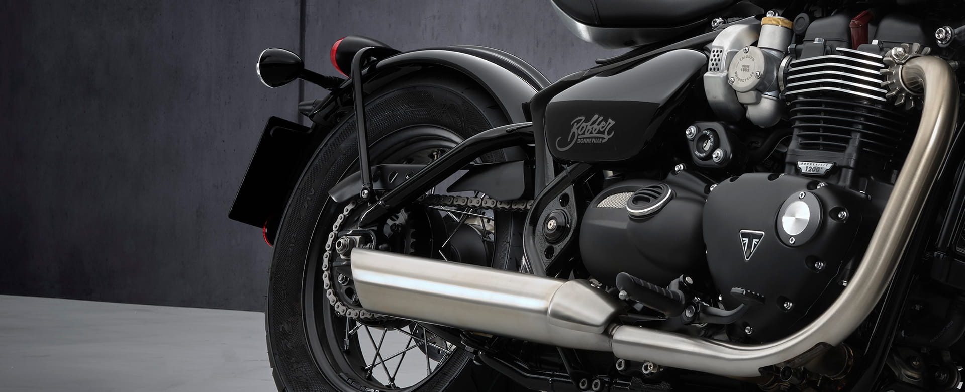 Details of the rental motorbike Triumph Bonneville Bobber of the dealer  Triumph Leipzig from 139 EUR / day