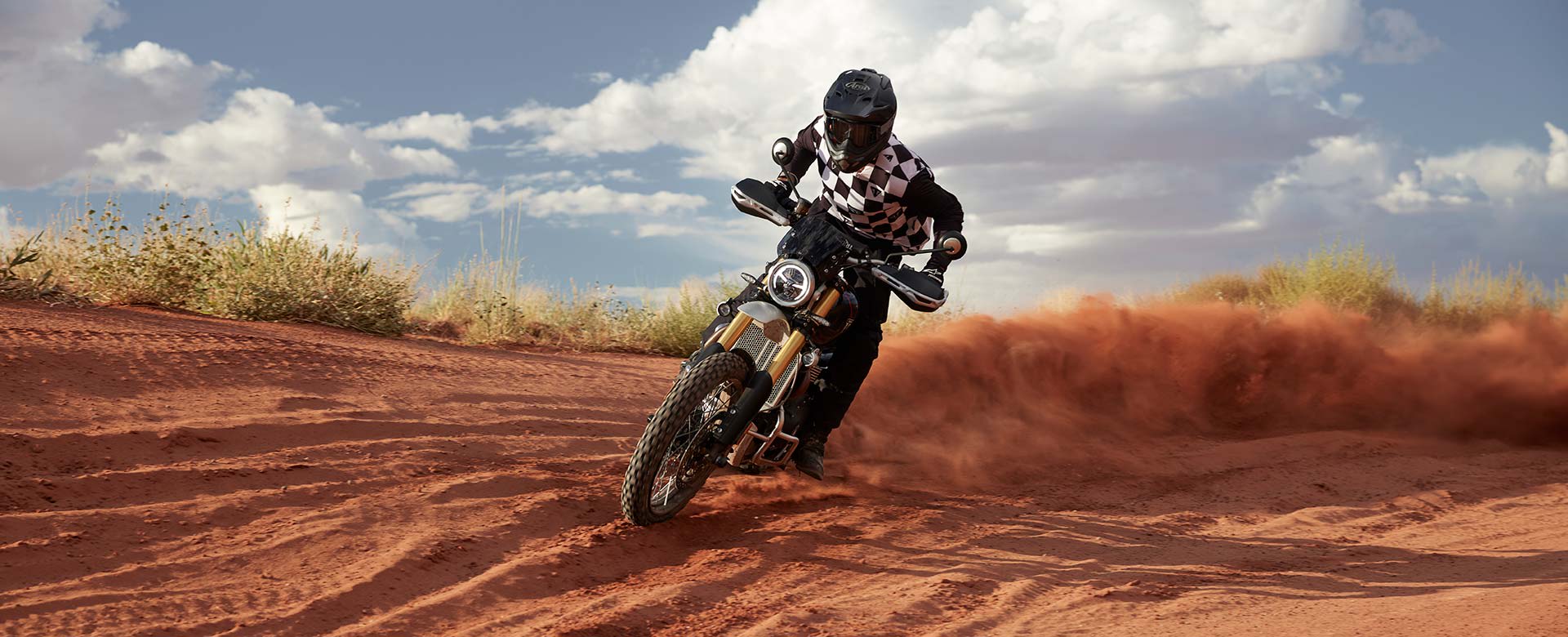 Triumph Scrambler 1200 Desert Shot