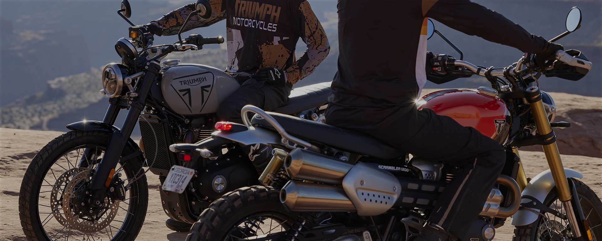 Triumph Scrambler 1200 XE Baja Orange and X in Ash Grey)