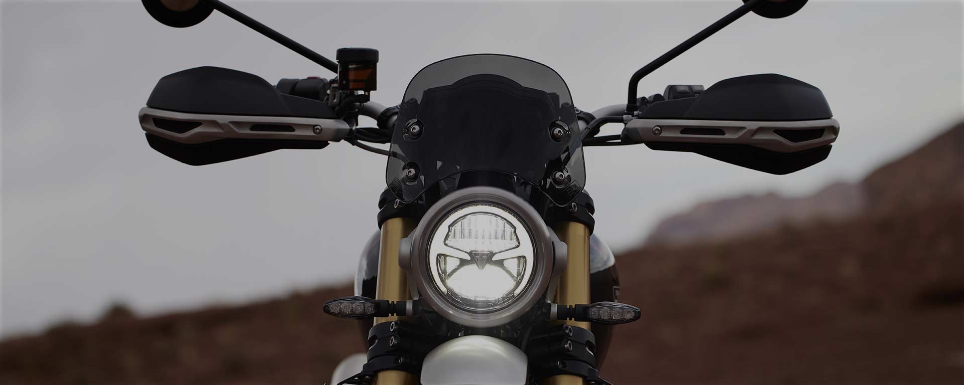 Triumph Scrambler Front View)