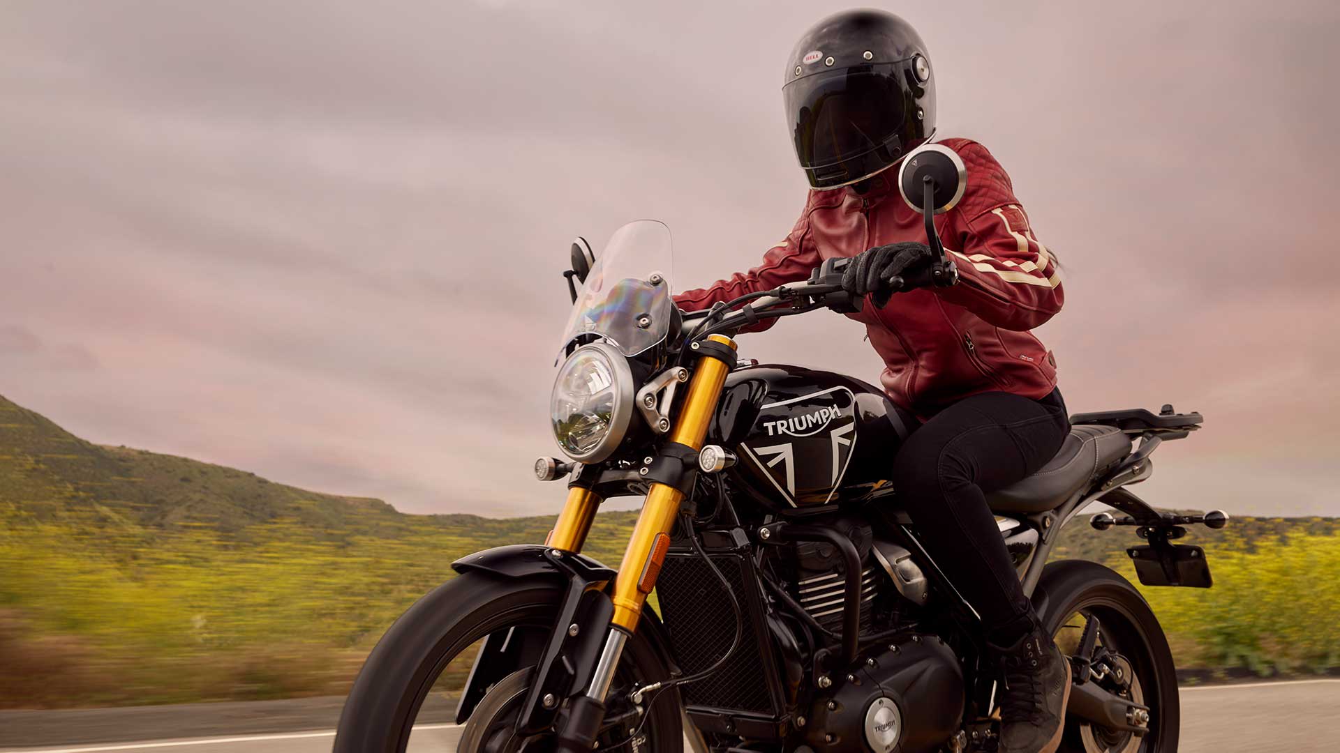 Triumph Speed 400 riding shot