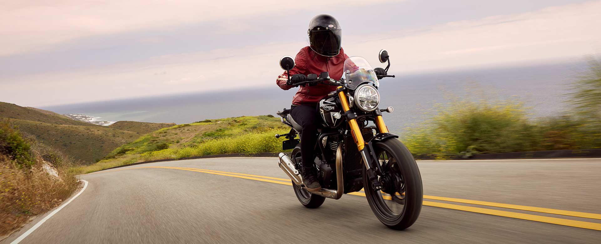 Triumph Speed 400 : le roadster anglais arrive en moyenne cylindrée