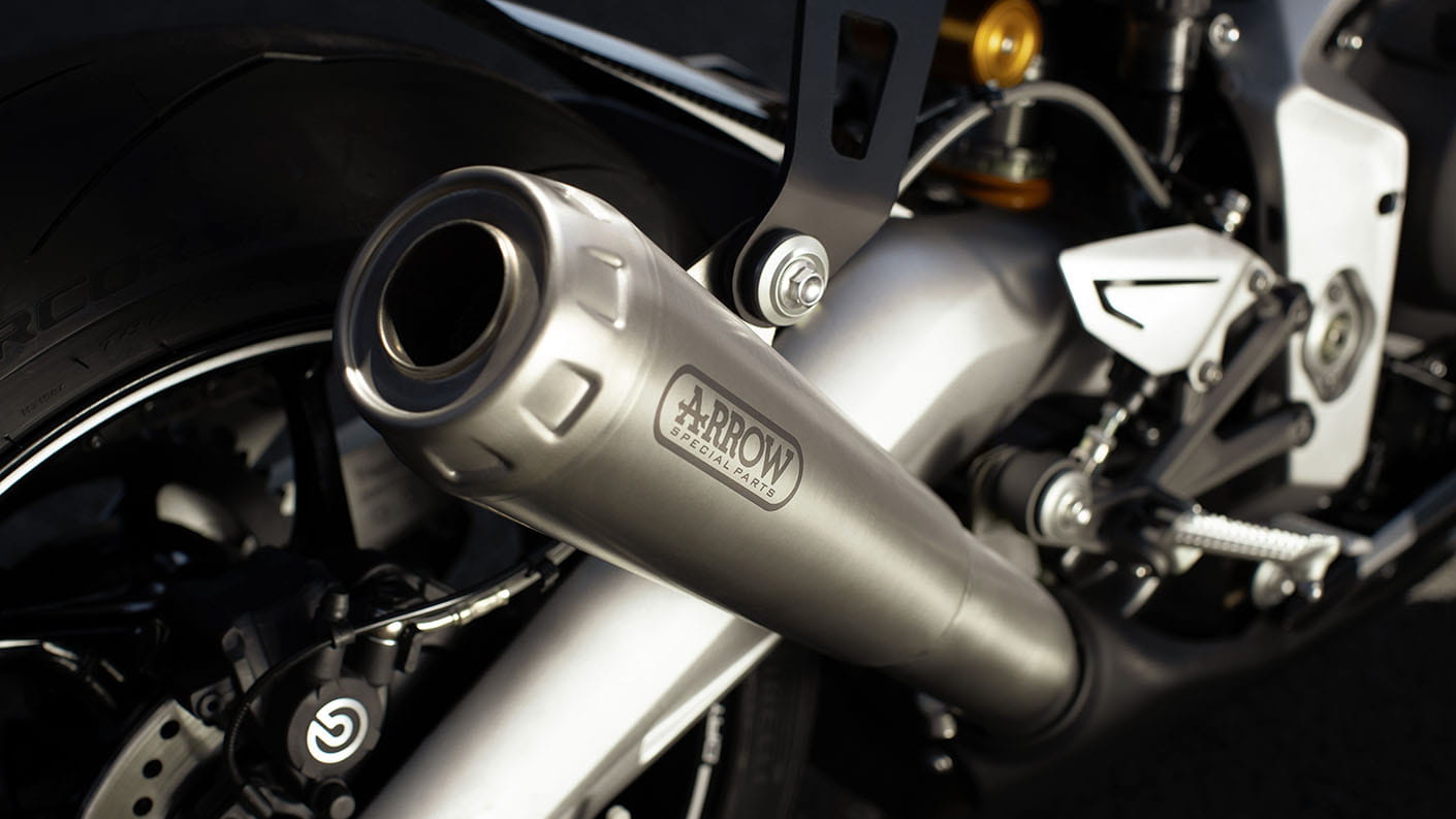 Triumph Daytona Moto2TM 765 motorcycle (EU and Asia Edition) Arrow silencer