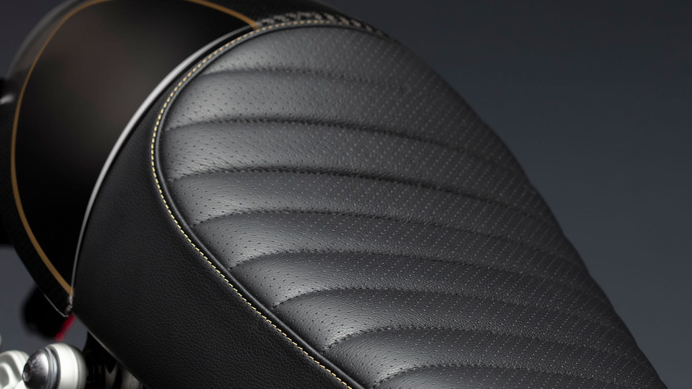 Triumph Thruxton TFC premium leather with gold detailing