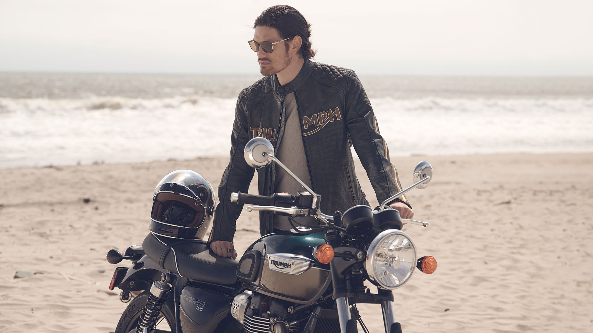 Triumph Bonneville T100 Price - Mileage, Images, Colours