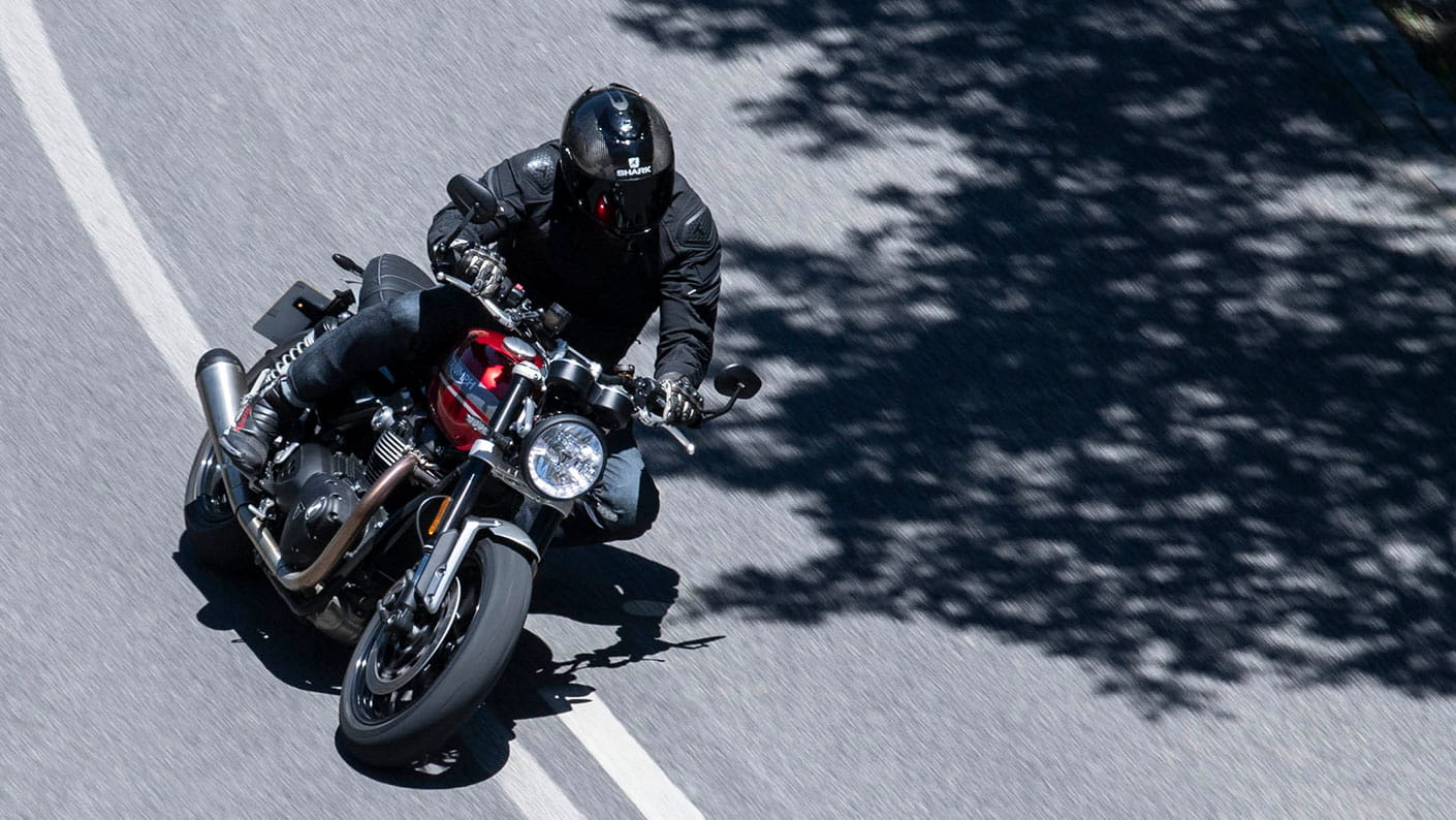 Triumph Speed twin reviews