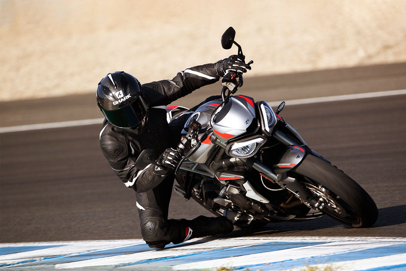 Triumph street triple RS reviews