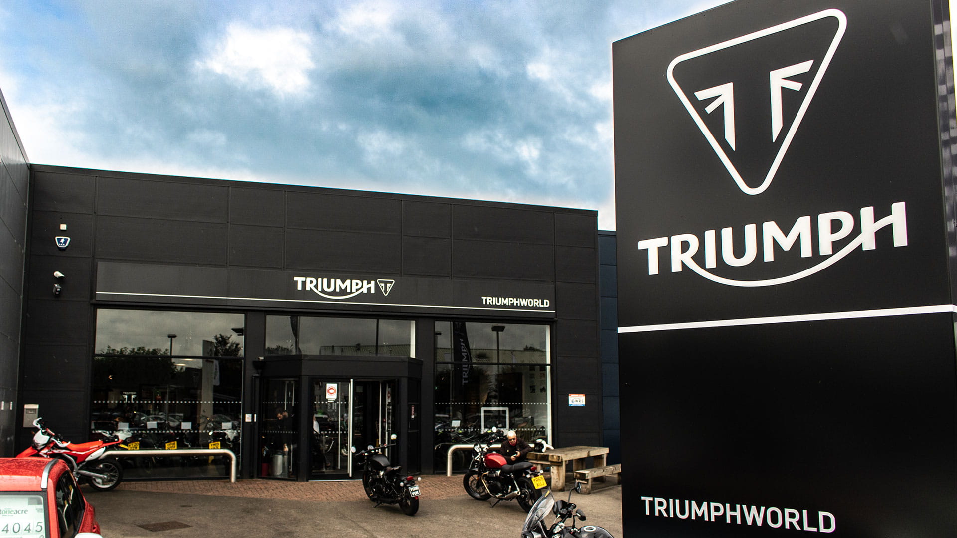 Triumph motorcycles dealership in Chesterfield - Triumph World
