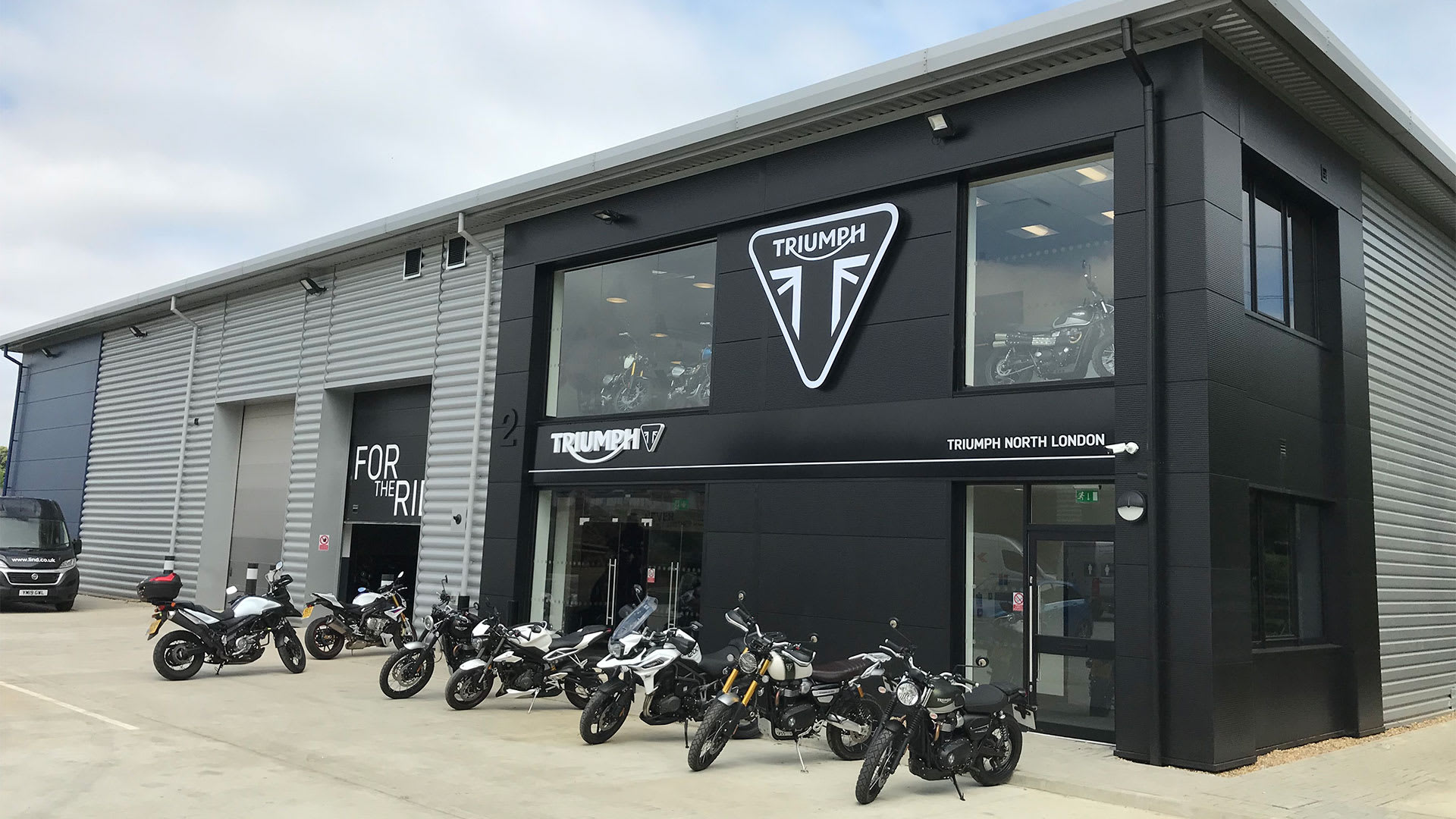 Triumph motorcycles dealership in Watford - Triumph North London