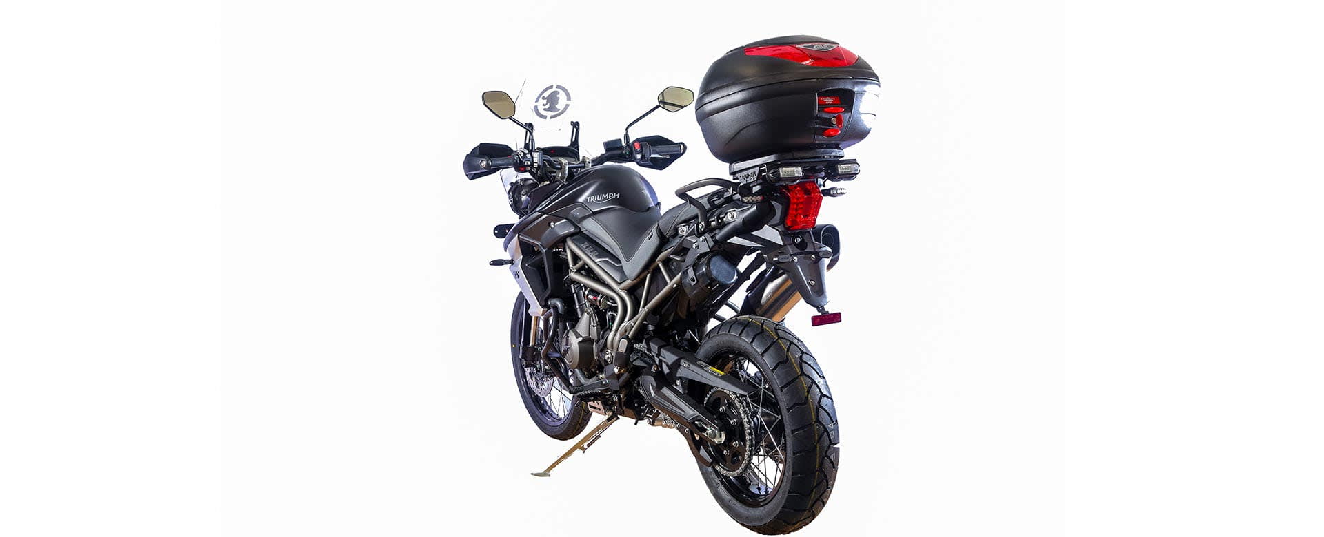 A shot of the Triumph Tiger 800 Choque Brazil Corporate Sales