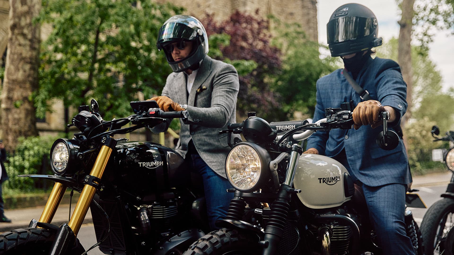 2023 DGR Ride with riders on Triumph Bonnevilles 
