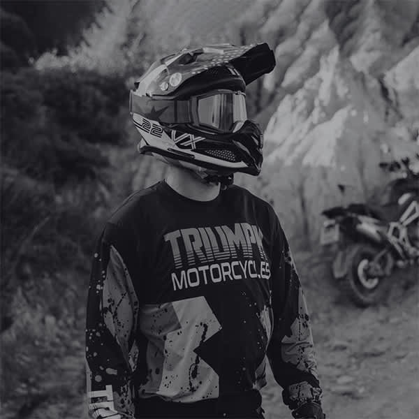 Triumph clothing man with helmet 