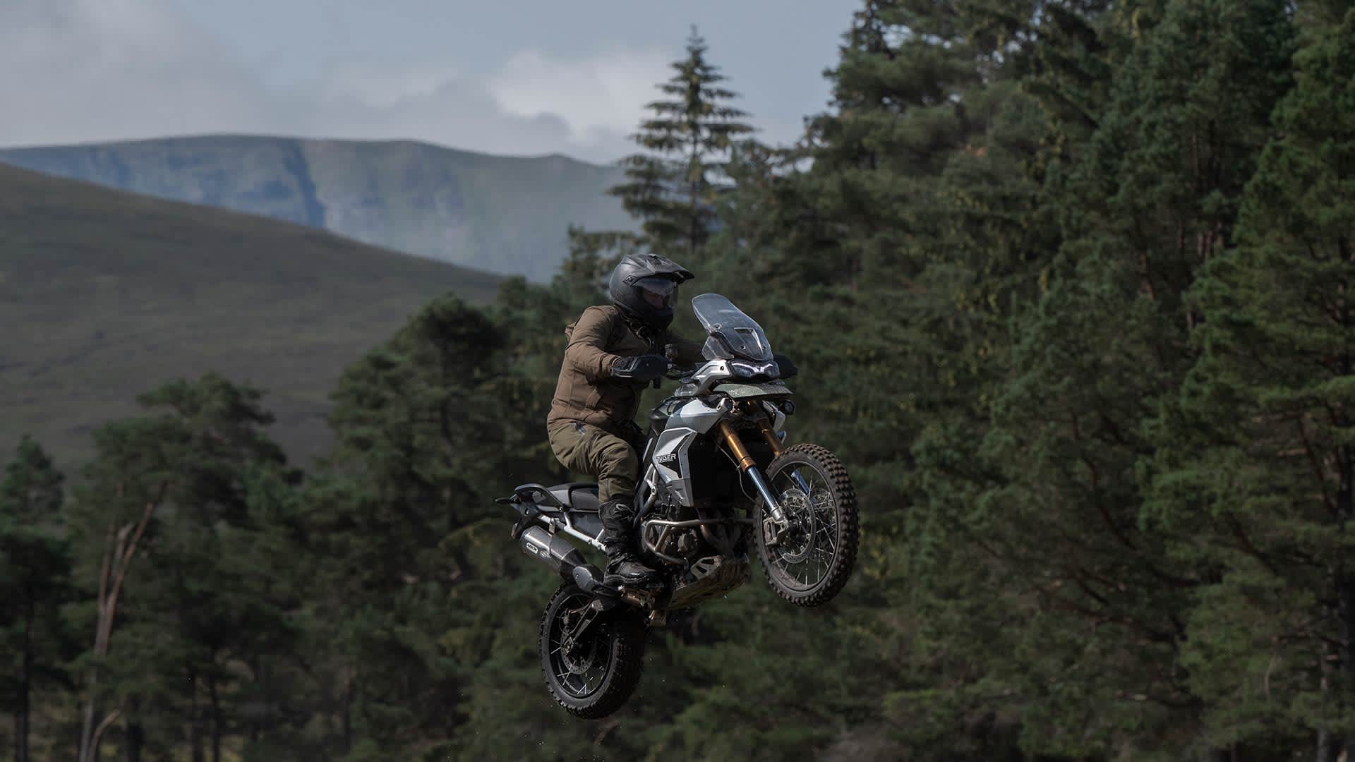 No time to die rehearsals of the Triumph Tiger 900 Rally