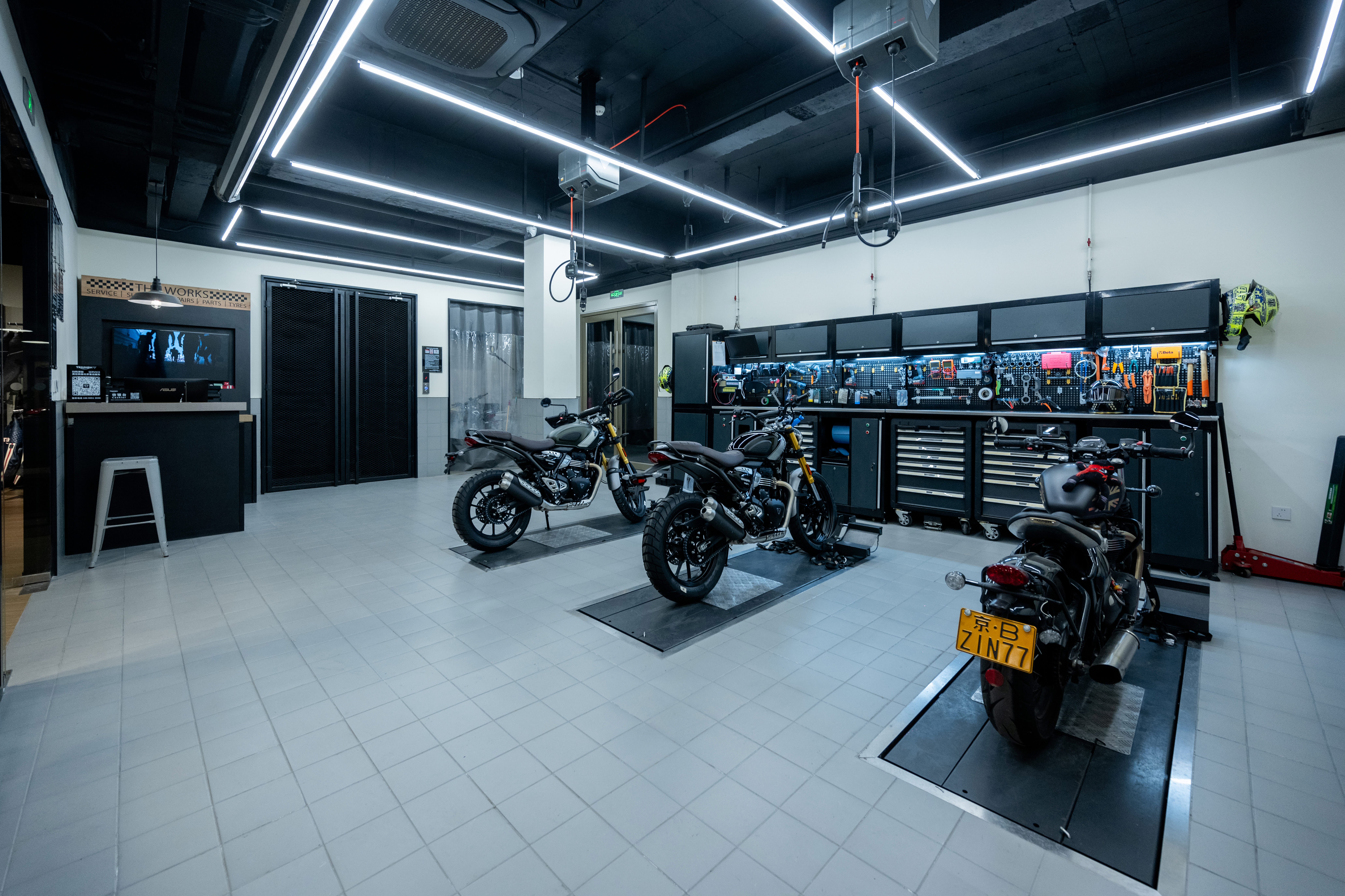Triumph Dealership - Beijing