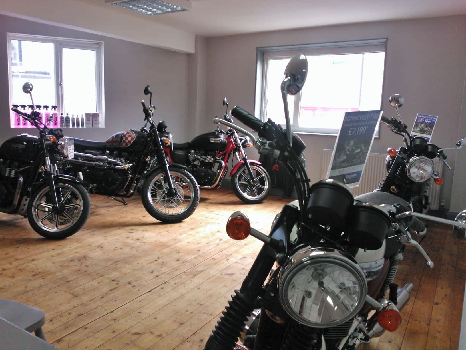 Triumph JS Gedge