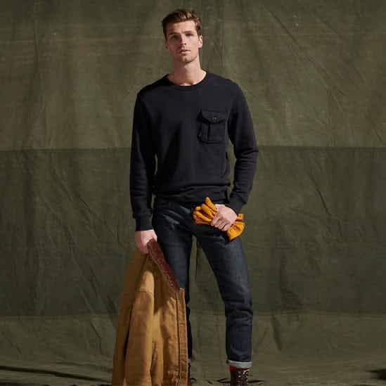 Tail Tidy Pocket Crew Sweatshirt Black