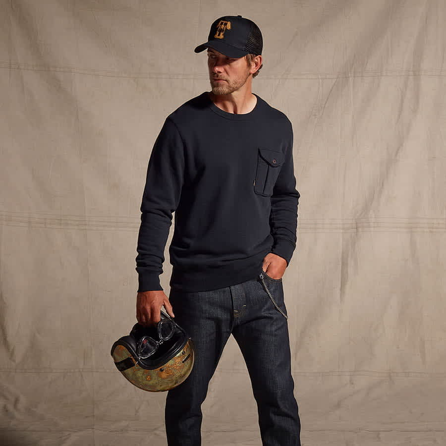 Tail Tidy Pocket Crew Sweatshirt Black