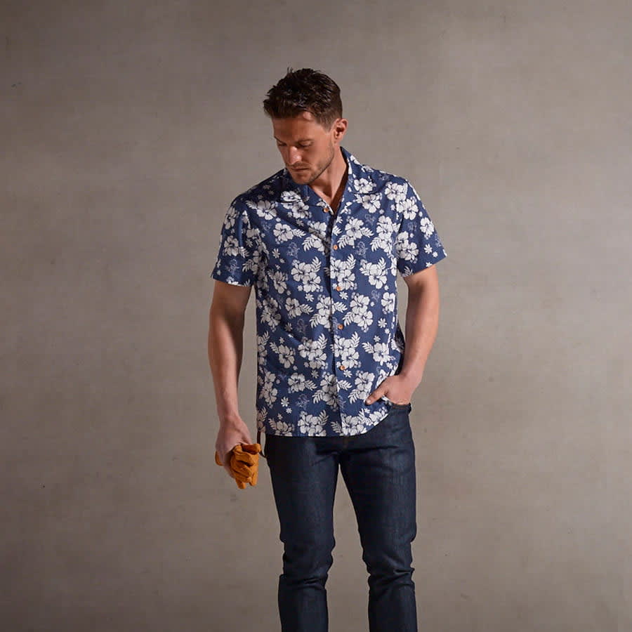 Camp Short Sleeve Printed Shirt in Blue and Bone