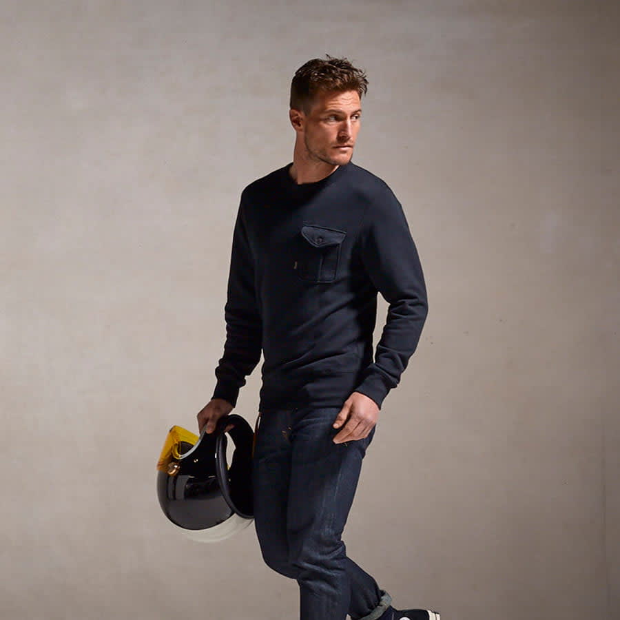 Tail Tidy Pocket Crew Sweatshirt Black