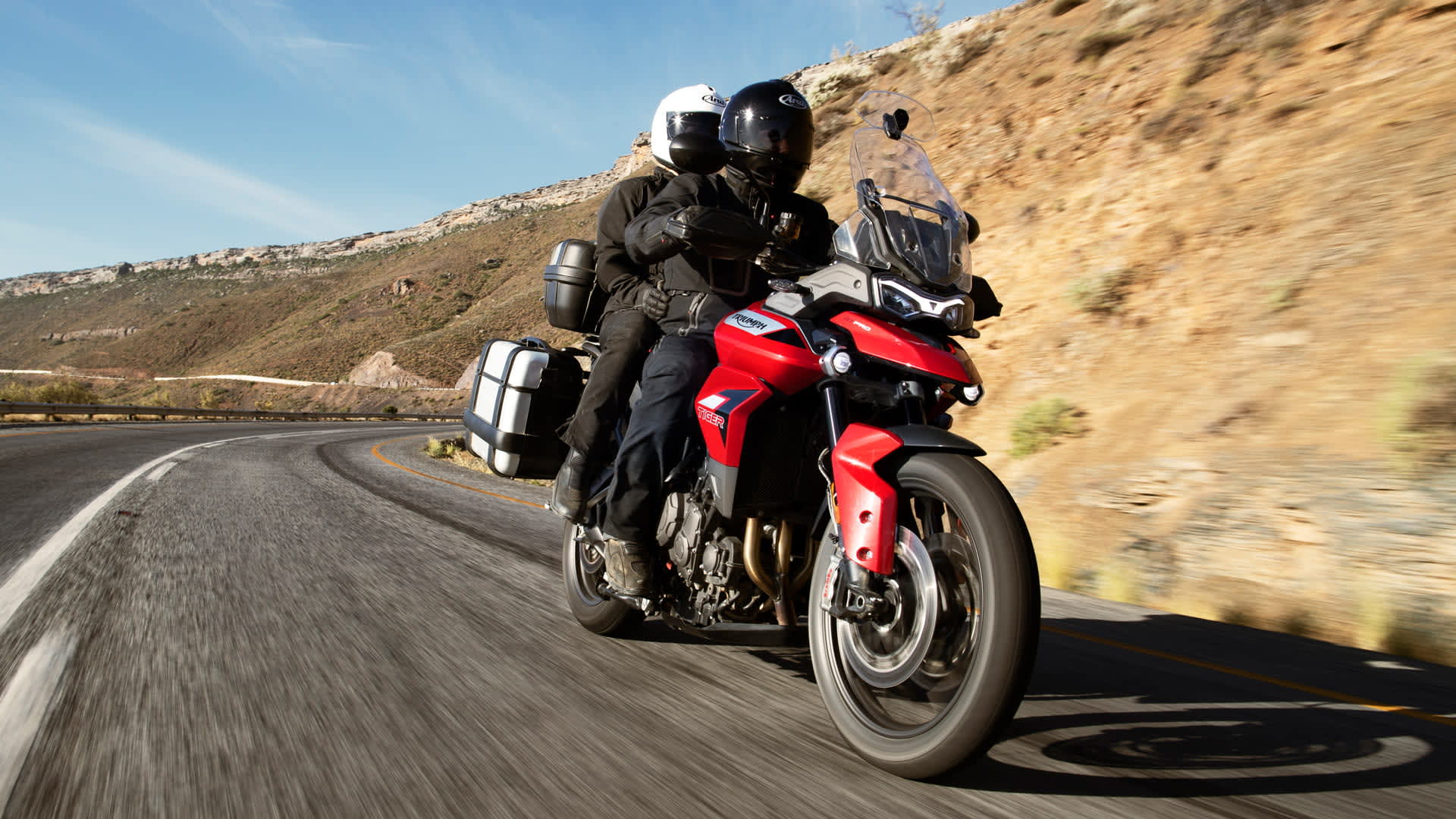 Tiger 900 in Action