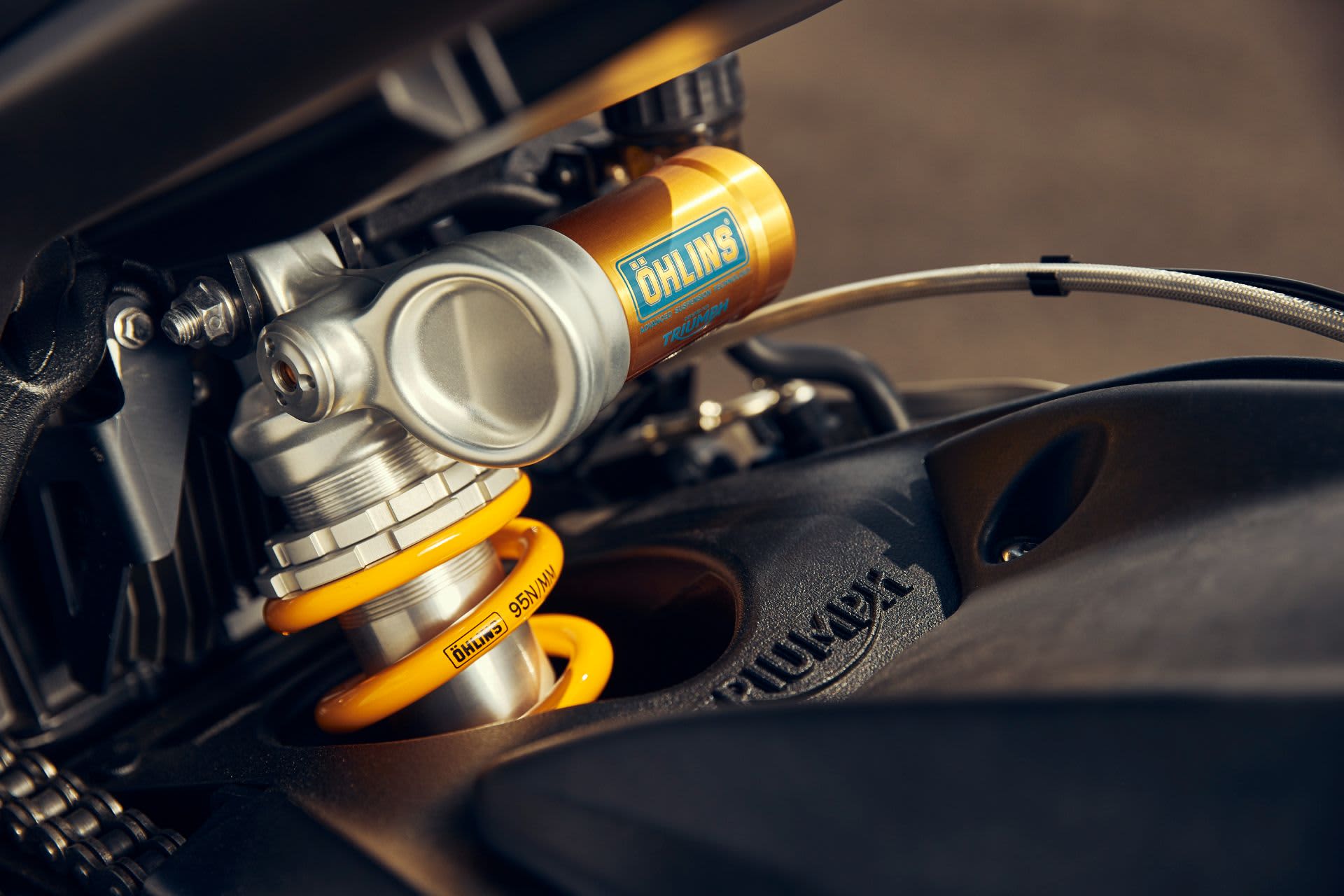 ☆早い者勝ち☆　珍品　TRIUMPH ST 改造して新機能満載のST ☆早い者勝ち☆ 珍品 TRIUMPH ST 改造して新機能満載のST