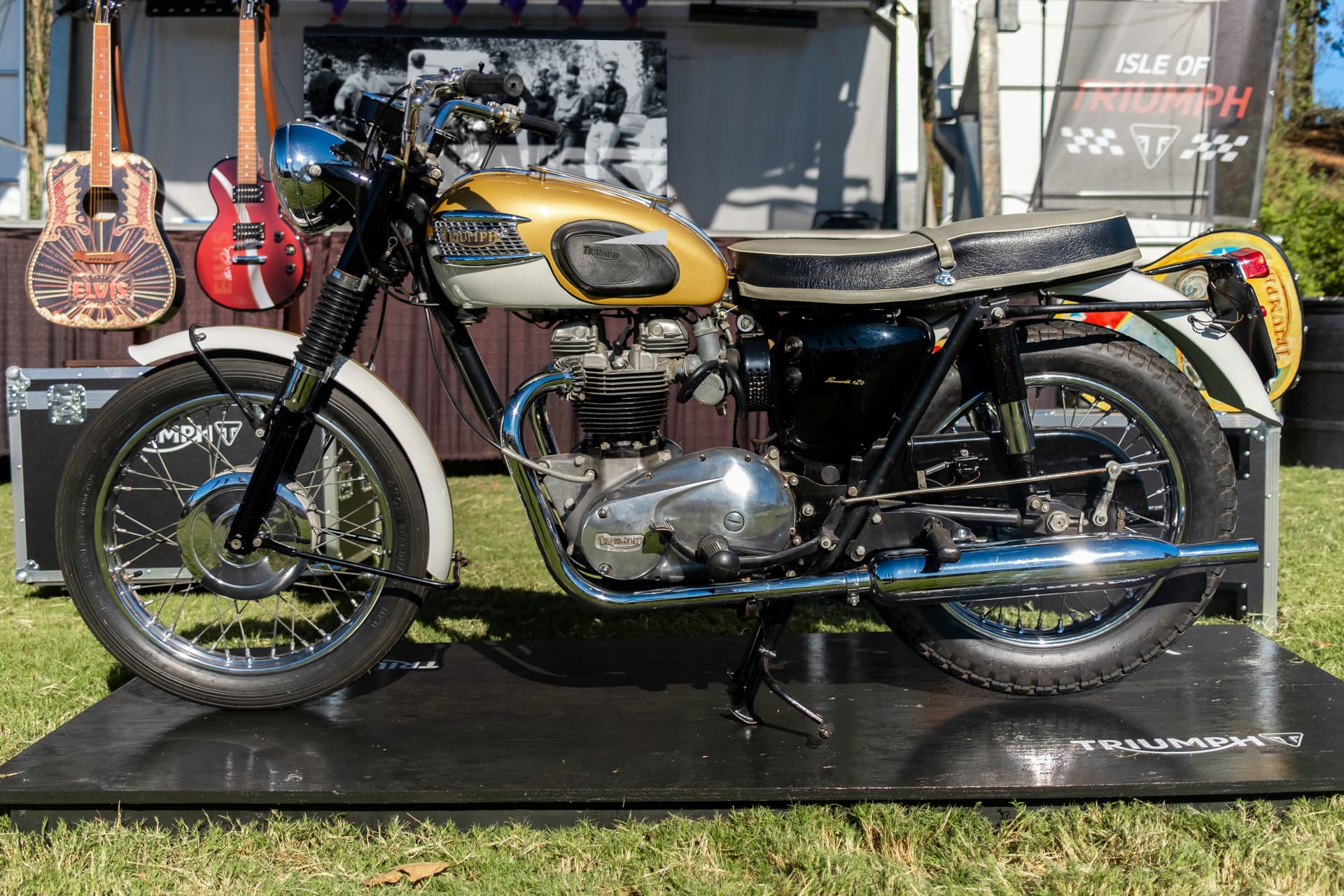 1964TriumphT120_1