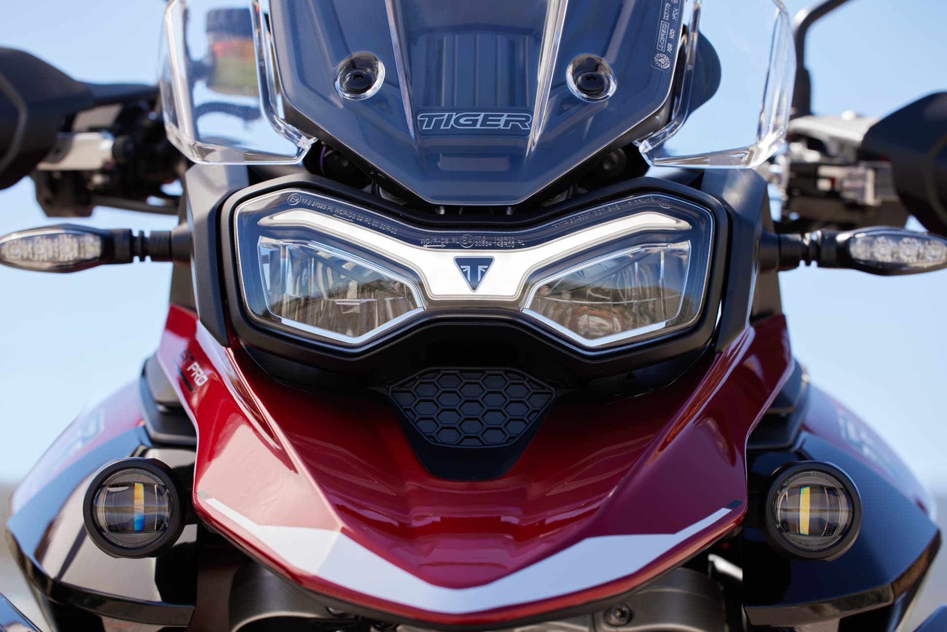 09_Tiger900_GTPro_MY24_01027_JP
