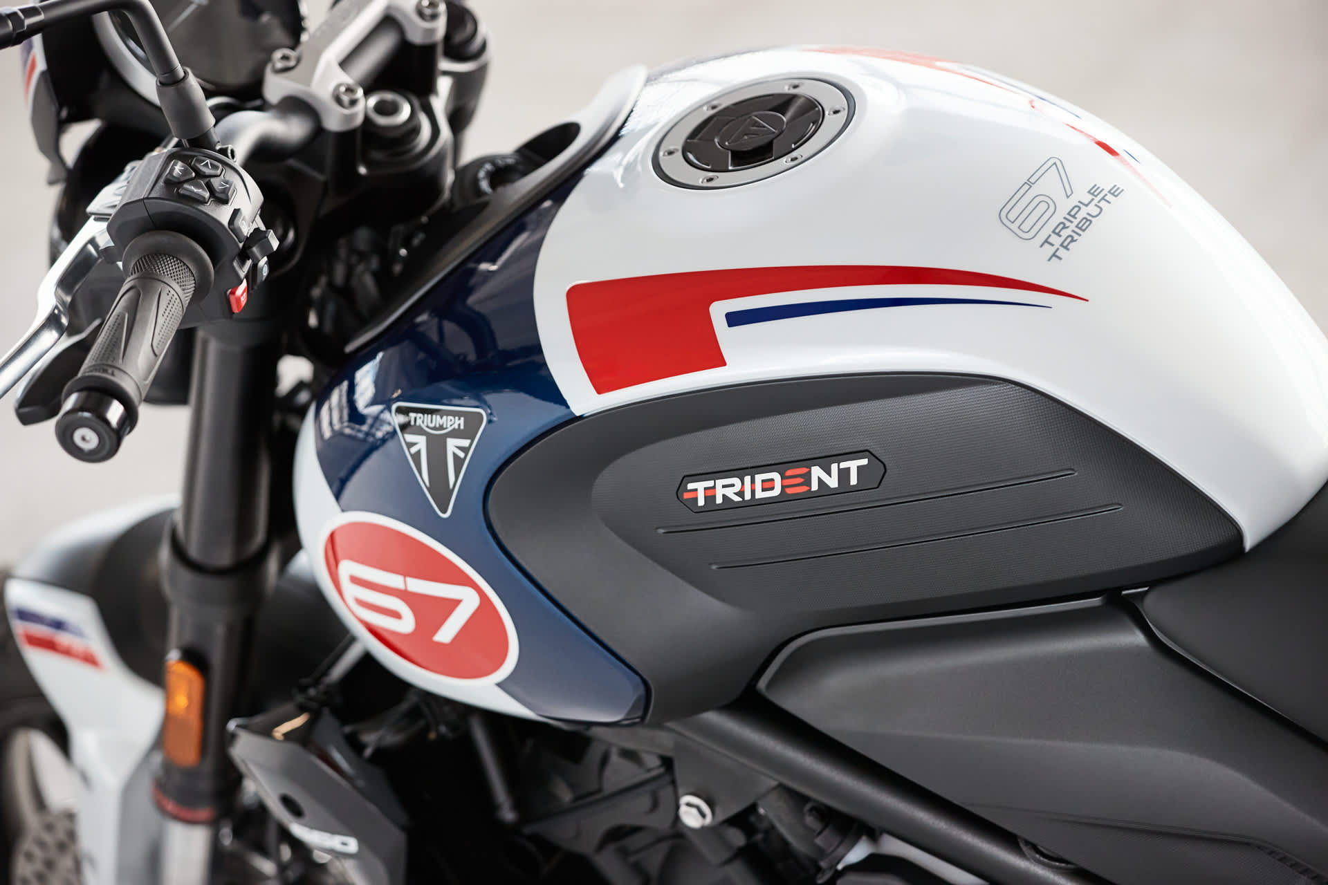 タイタン　T018　トライアンフ・アメリカーナ・シングレット