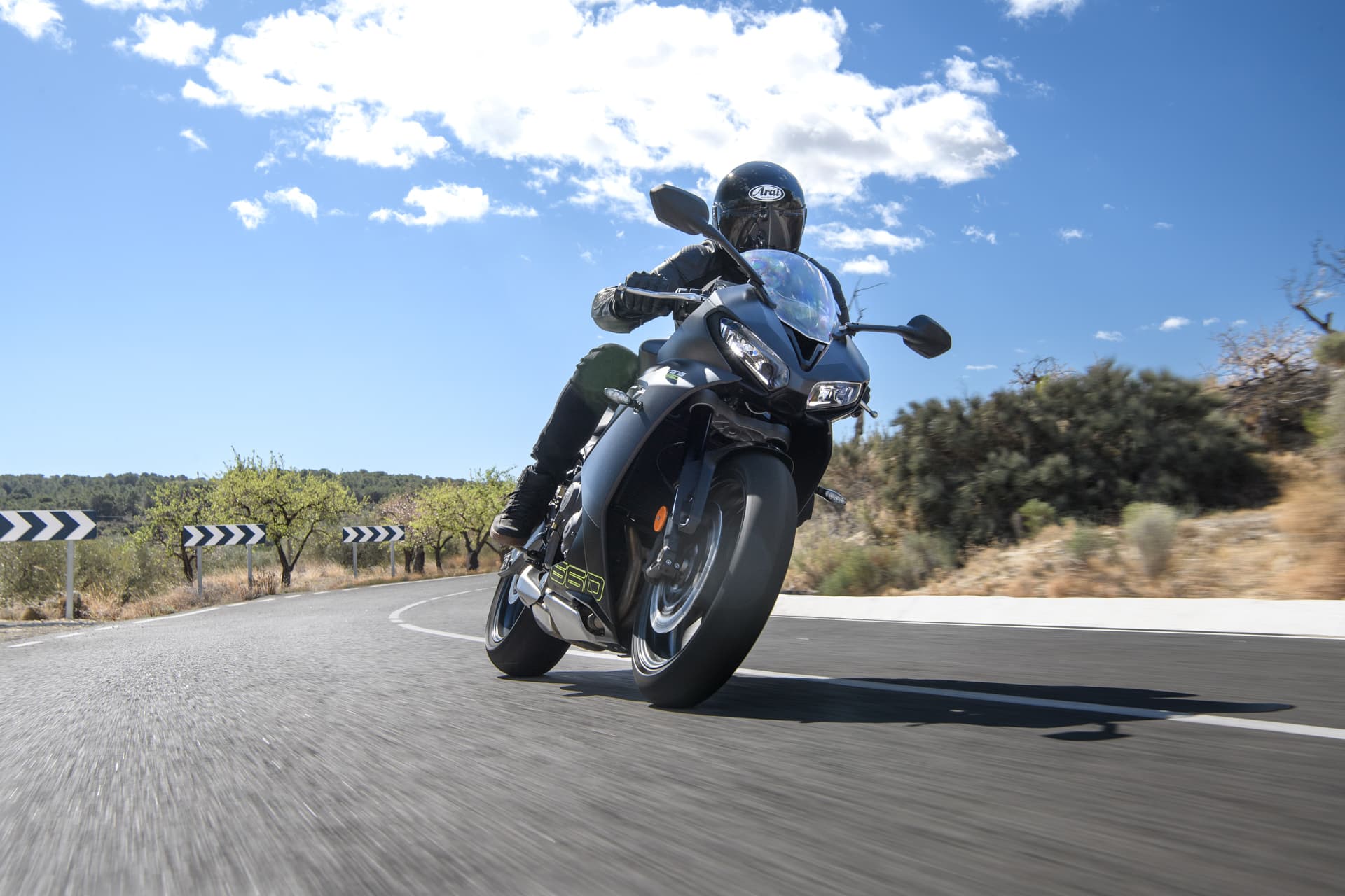 最終値下げ 着用1回 2025年3月購入trippen 37 Tyler TIGER1200 GT PROの車高を-3cm下げてみたら、誰にとっても最高の