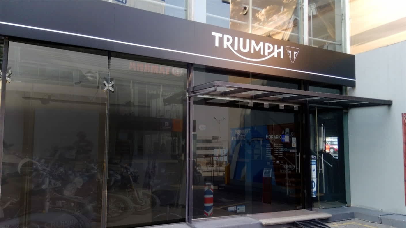 Triumph satelite